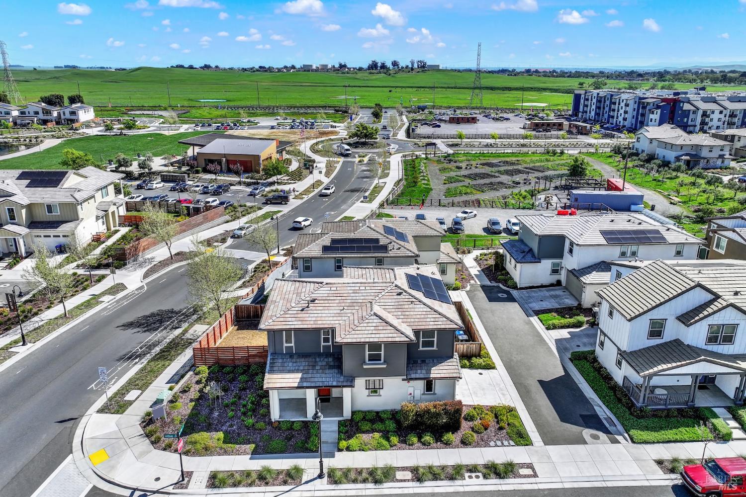 Detail Gallery Image 58 of 61 For 2432 Artisan Way, Fairfield,  CA 94533 - 4 Beds | 2/1 Baths