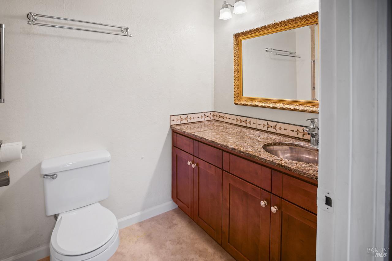 Detail Gallery Image 26 of 38 For 2505 Copperfield Dr, Santa Rosa,  CA 95401 - 4 Beds | 2 Baths