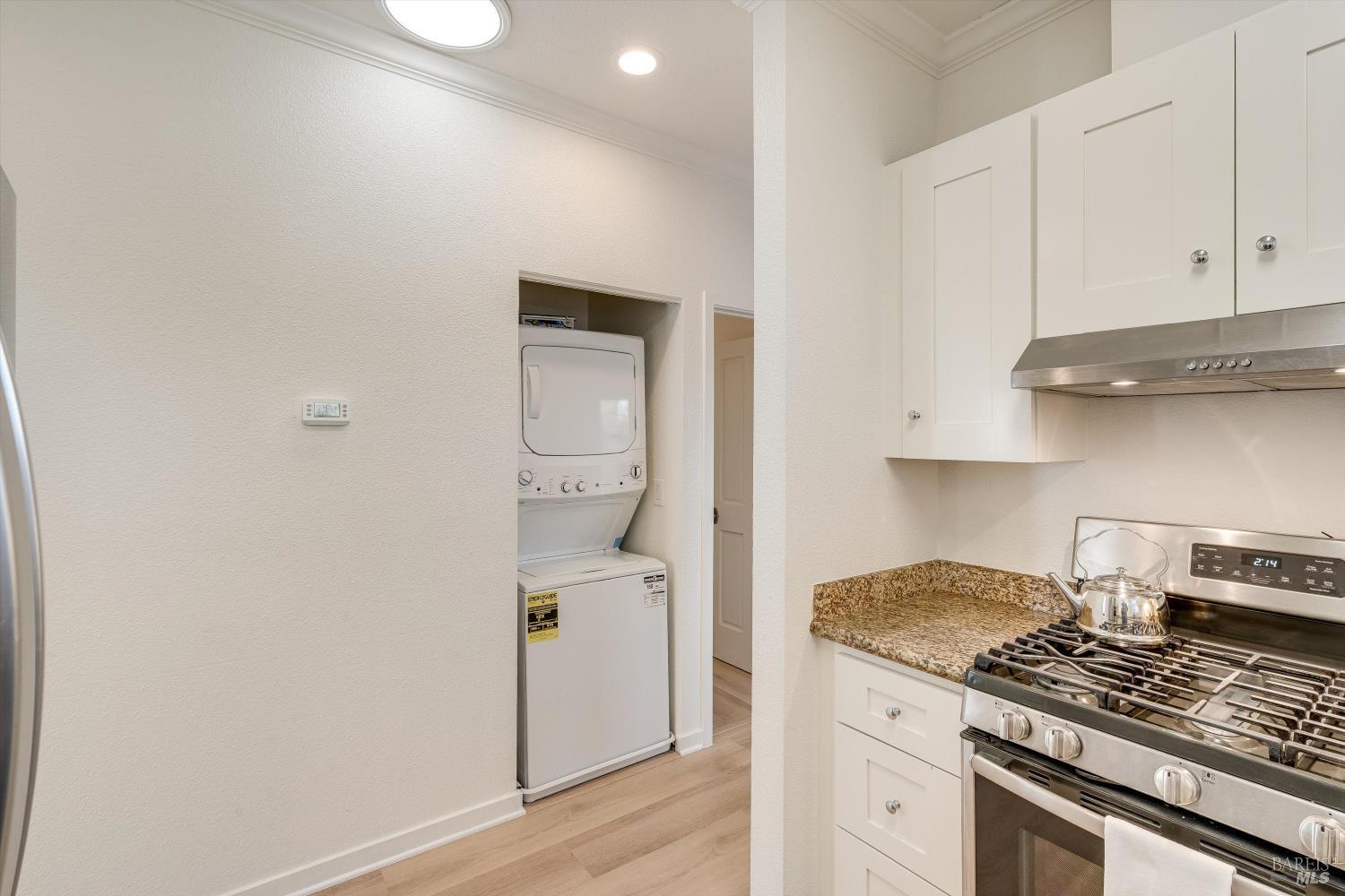 Detail Gallery Image 21 of 38 For 156 Valley Oak Dr, Napa,  CA 94558 - – Beds | – Baths