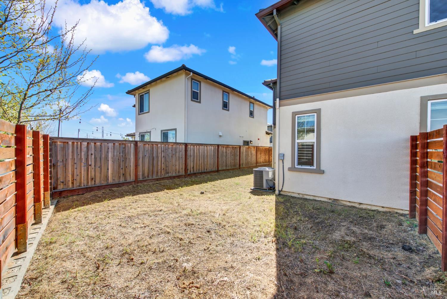 Detail Gallery Image 50 of 61 For 2432 Artisan Way, Fairfield,  CA 94533 - 4 Beds | 2/1 Baths