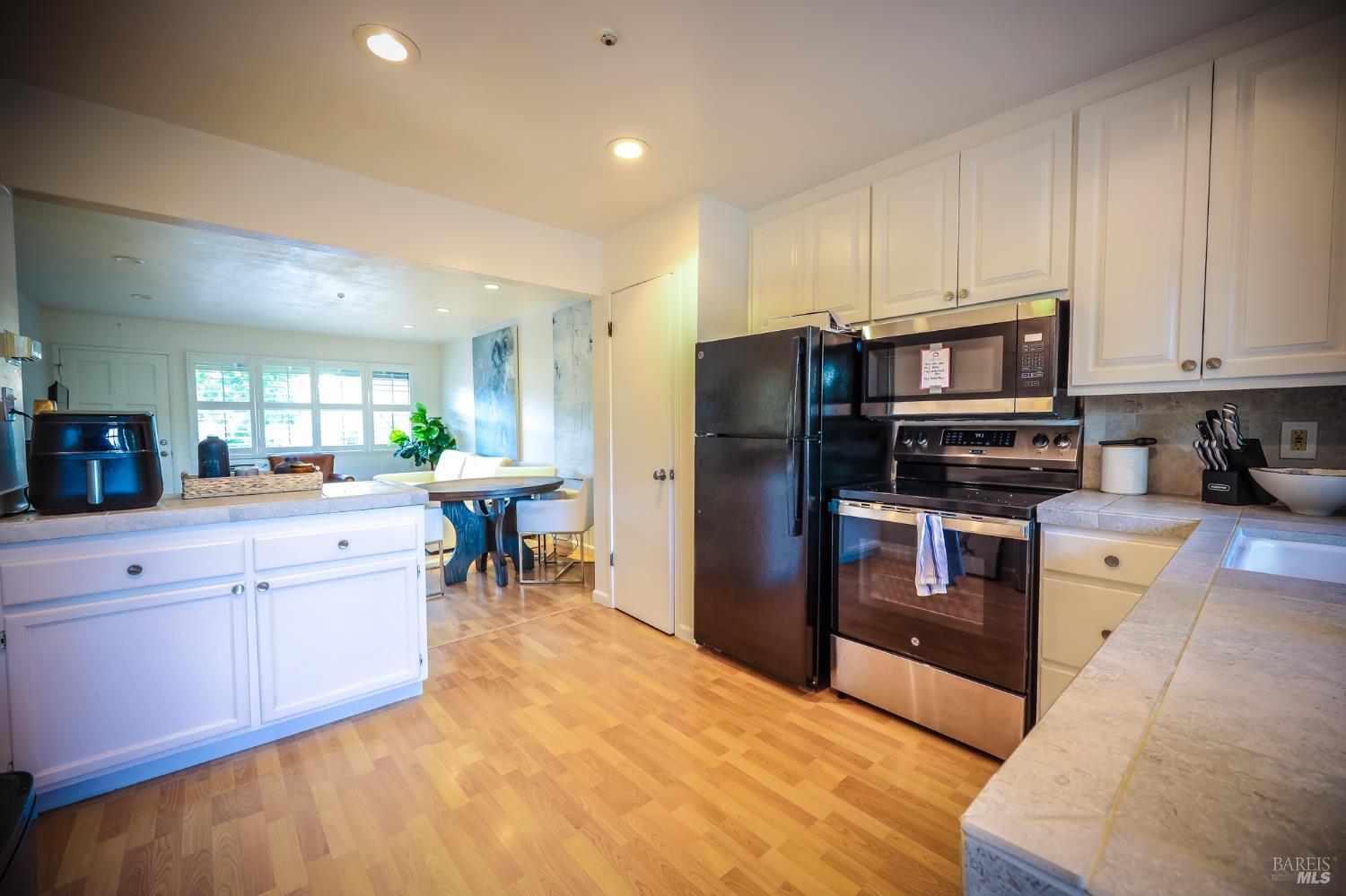 Detail Gallery Image 5 of 43 For 426 North St #14,  Healdsburg,  CA 95448 - 2 Beds | 1 Baths