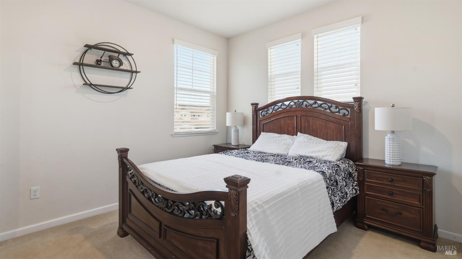 Detail Gallery Image 16 of 29 For 1401 Spur Ln, Fairfield,  CA 94533 - 4 Beds | 3 Baths