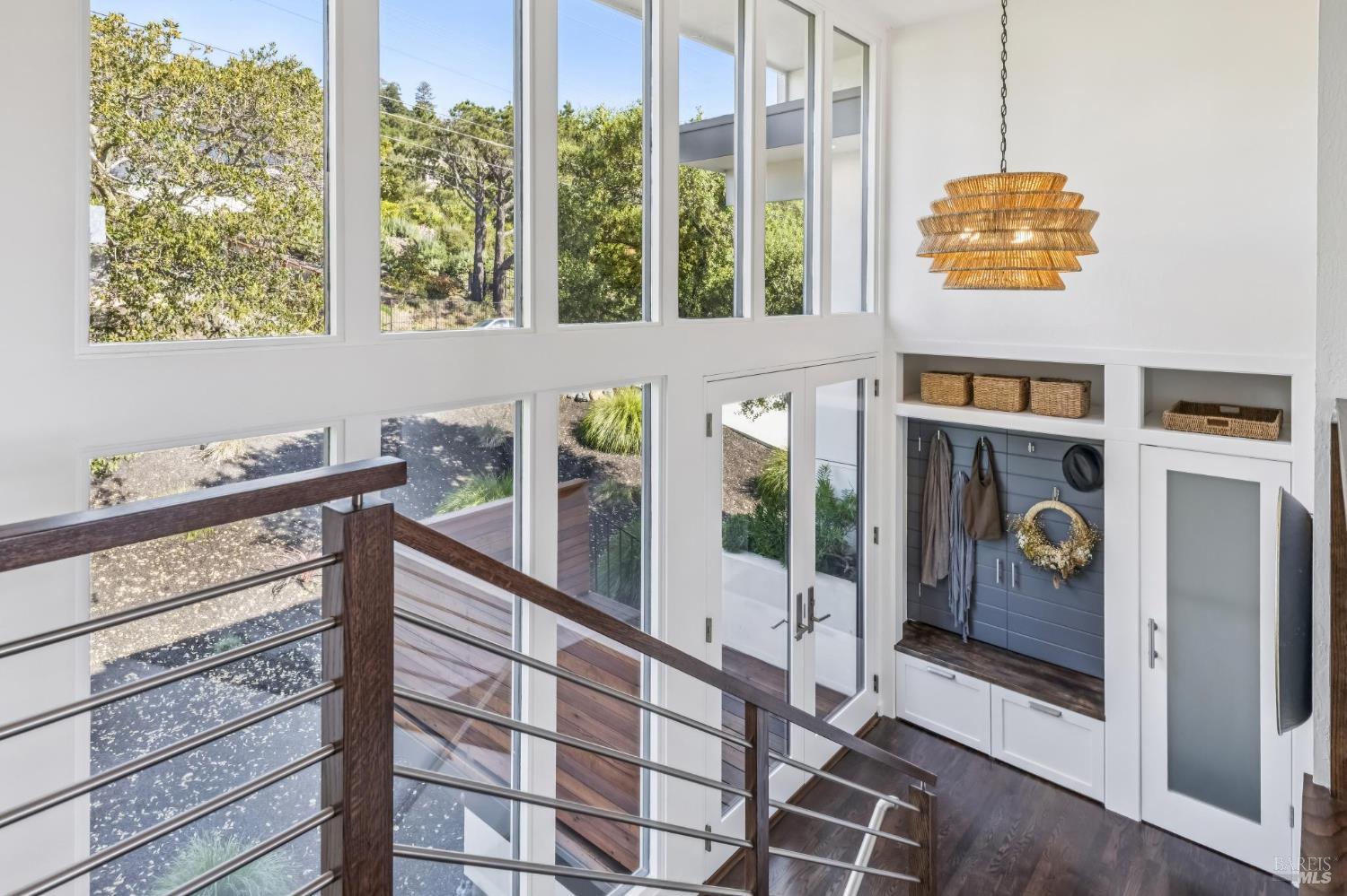 Detail Gallery Image 2 of 33 For 36 Bonnie Banks Way, San Rafael,  CA 94901 - 4 Beds | 3 Baths