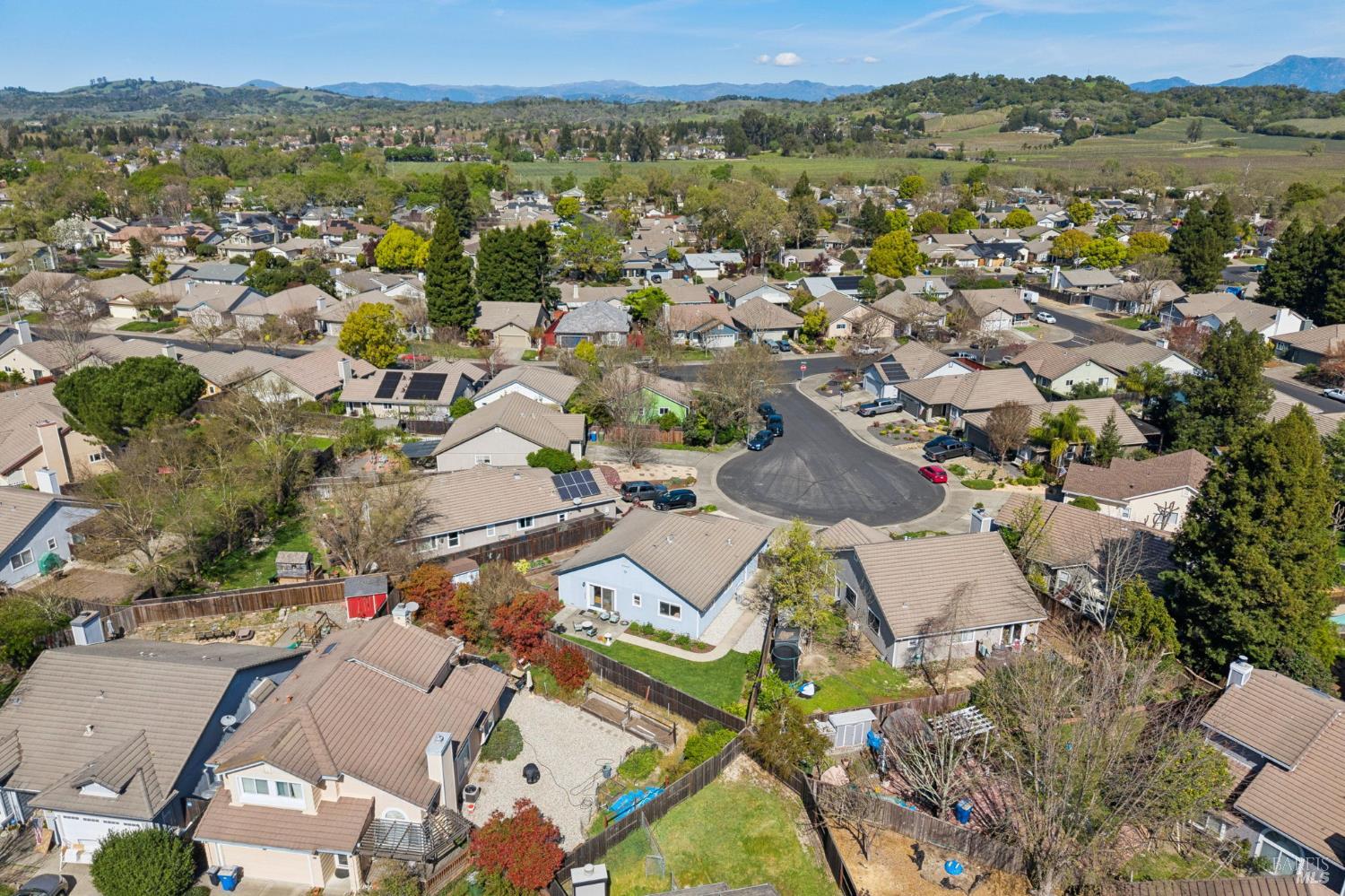 Detail Gallery Image 35 of 37 For 719 Hackberry Ct, Windsor,  CA 95492 - 3 Beds | 2 Baths