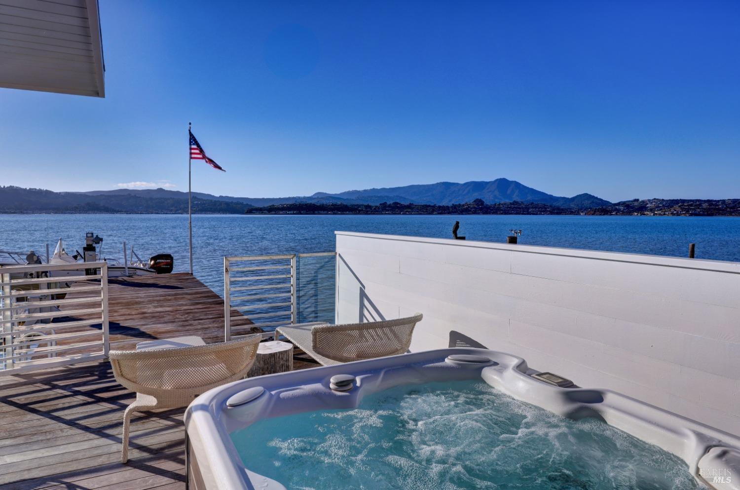 Detail Gallery Image 40 of 66 For 27 West Shore Rd, Belvedere,  CA 94920 - 4 Beds | 2/1 Baths