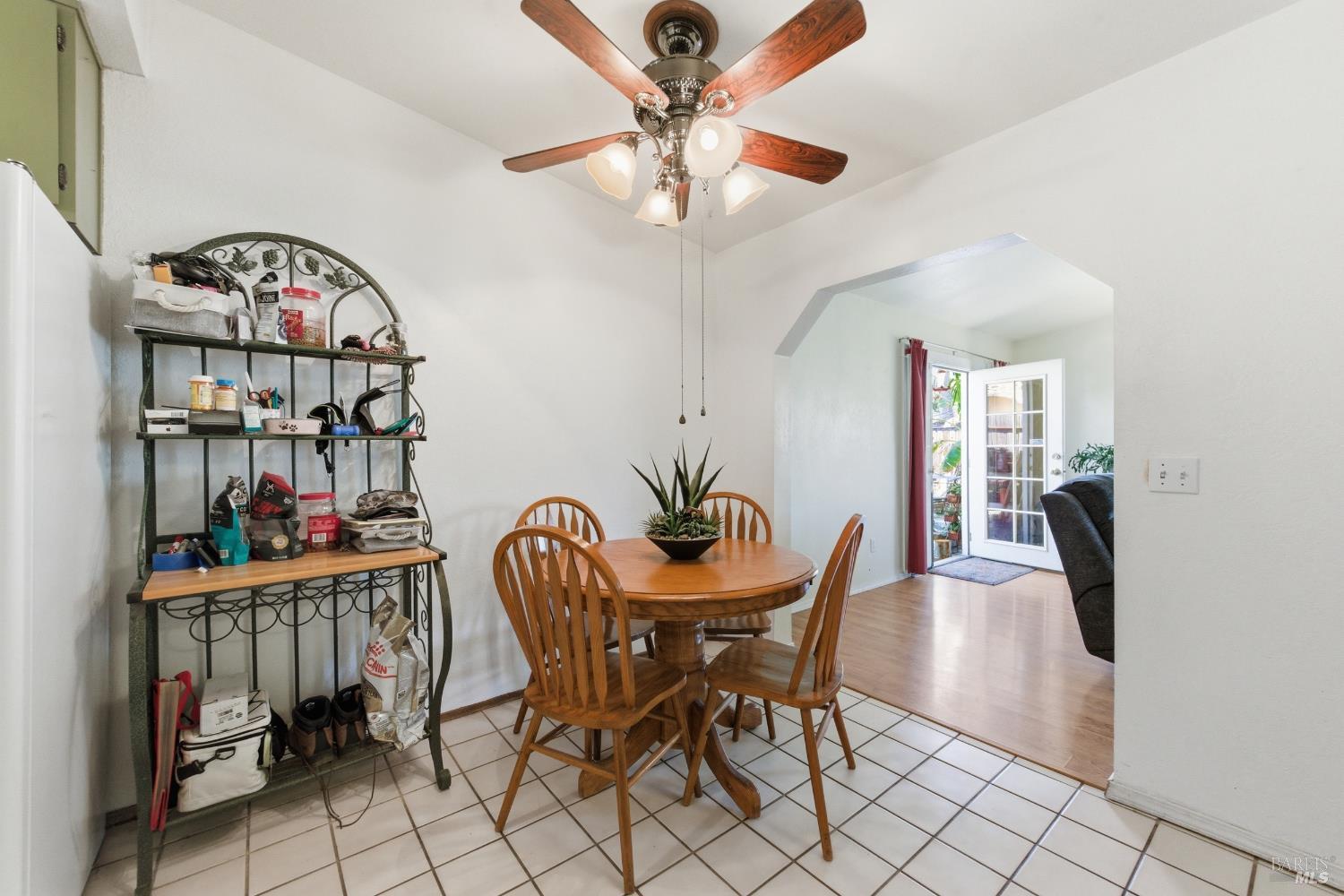 Detail Gallery Image 19 of 43 For 532 Gregory Dr, Vacaville,  CA 95687 - 4 Beds | 2 Baths