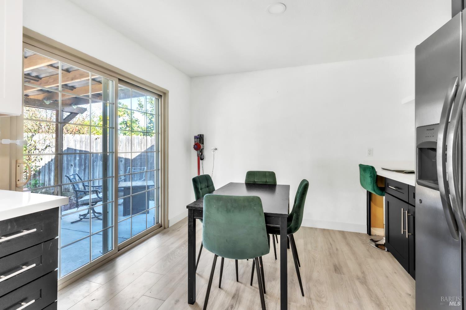 Detail Gallery Image 17 of 24 For 412 Pepper Ct, Vacaville,  CA 95687 - 3 Beds | 2 Baths