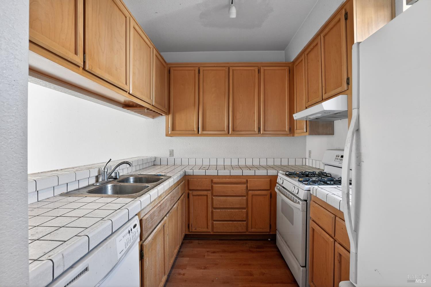 Detail Gallery Image 21 of 30 For 619 Commodore Dr, Richmond,  CA 94804 - 2 Beds | 2/1 Baths