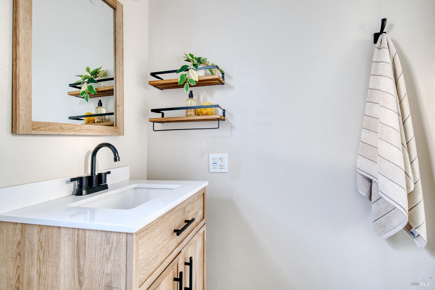 Detail Gallery Image 15 of 47 For 237 Alameda De La Loma Unkn, Novato,  CA 94949 - 3 Beds | 3 Baths