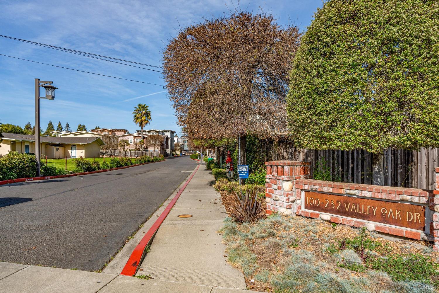 Detail Gallery Image 38 of 38 For 156 Valley Oak Dr, Napa,  CA 94558 - 3 Beds | 3 Baths