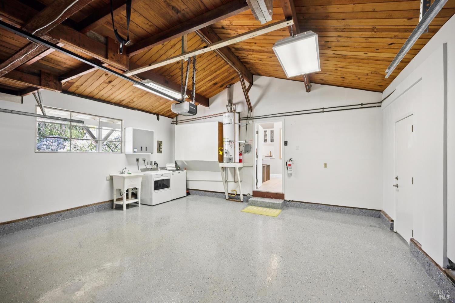 Detail Gallery Image 68 of 81 For 212 Blackstone Dr, San Rafael,  CA 94903 - 3 Beds | 2 Baths