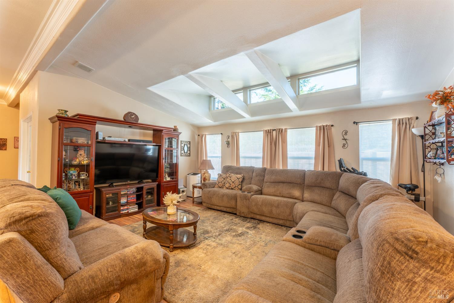 Detail Gallery Image 17 of 23 For 2301 North Road Rd, Laytonville,  CA 95454 - 3 Beds | 2 Baths