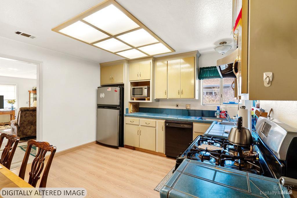 Detail Gallery Image 10 of 67 For 750 Pueblo Ave, Napa,  CA 94558 - 2 Beds | 1 Baths