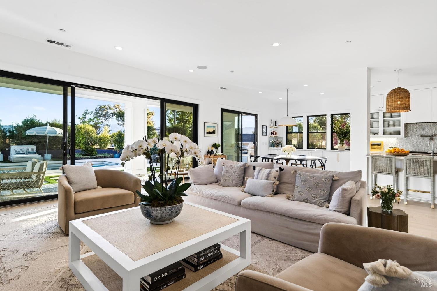 Detail Gallery Image 11 of 86 For 16 Upland Rd, Saint Helena,  CA 94574 - 4 Beds | 4/2 Baths