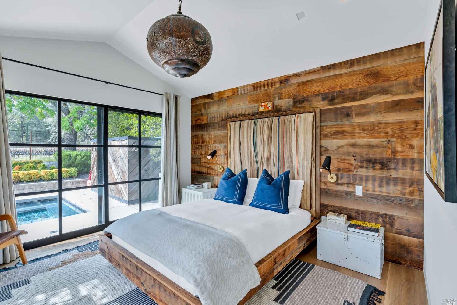 Detail Gallery Image 15 of 32 For 1005 Valley View St, Saint Helena,  CA 94574 - 2 Beds | 2/1 Baths