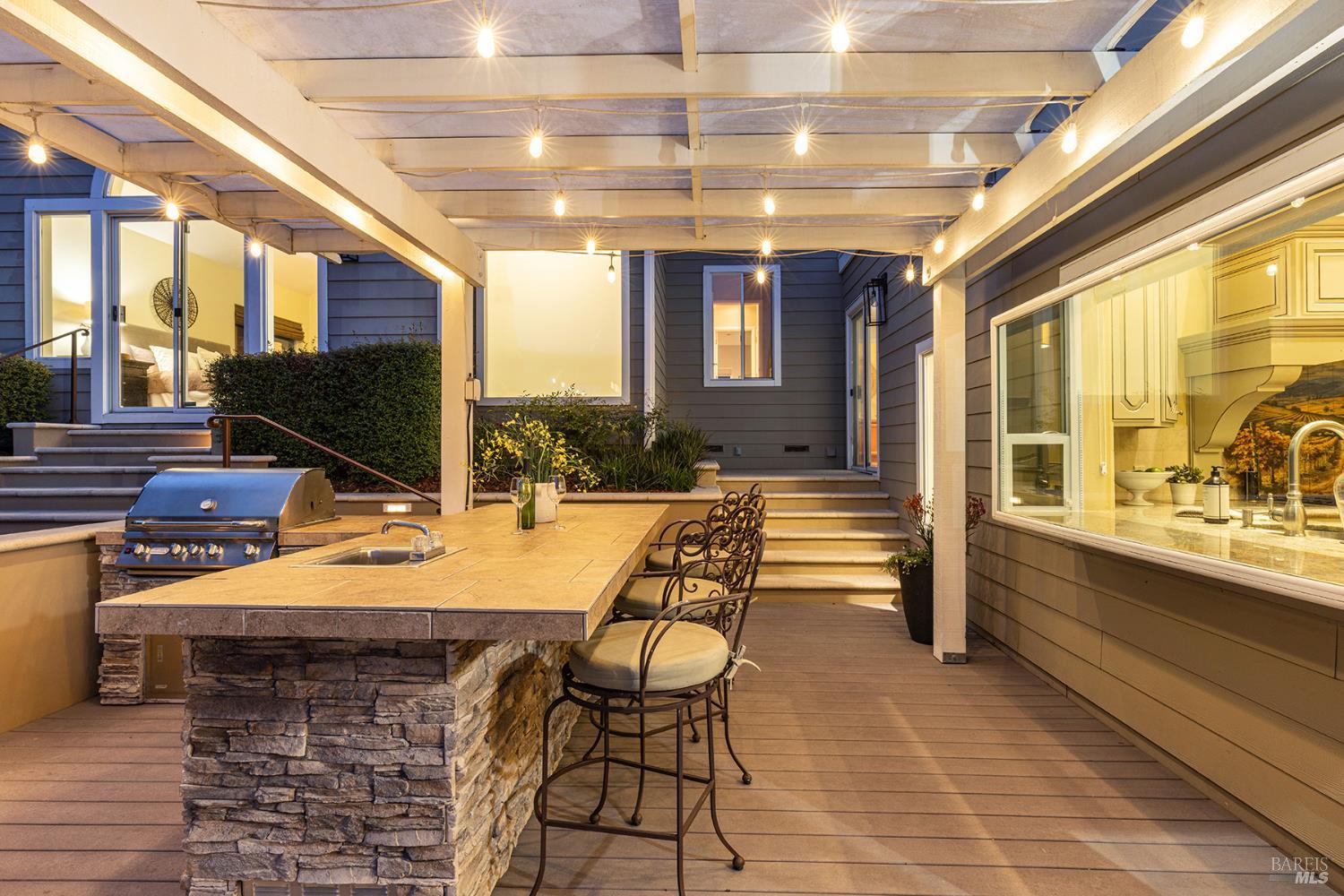 Detail Gallery Image 41 of 77 For 42 Clement Ct, Napa,  CA 94558 - 3 Beds | 2/1 Baths