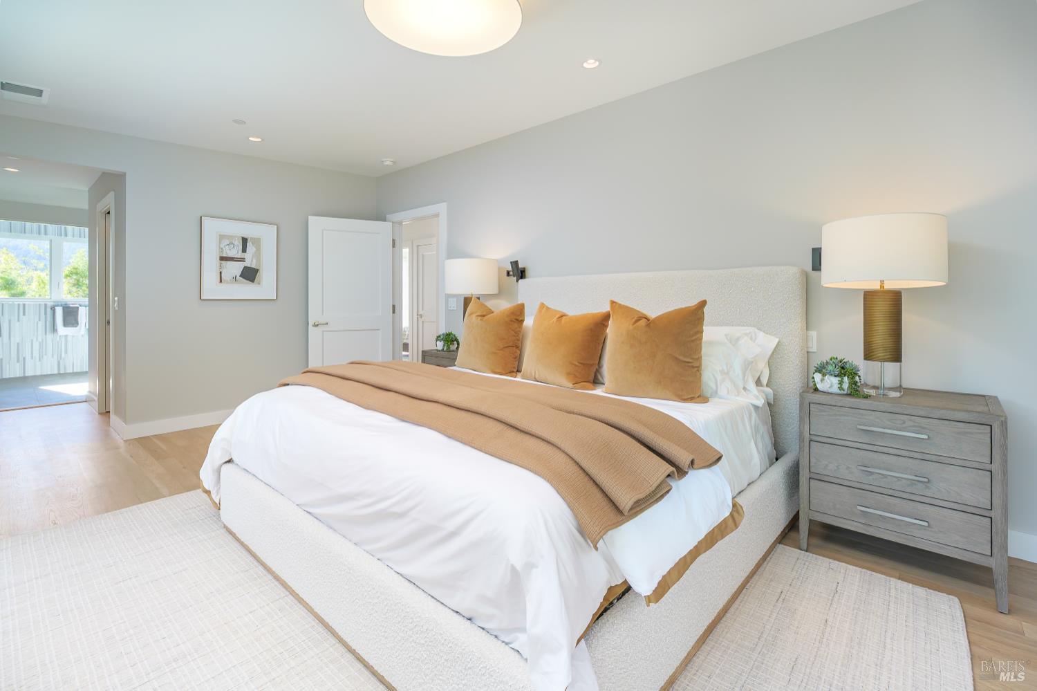 Detail Gallery Image 15 of 41 For 37 Rosebank Ave, Kentfield,  CA 94904 - 4 Beds | 4 Baths