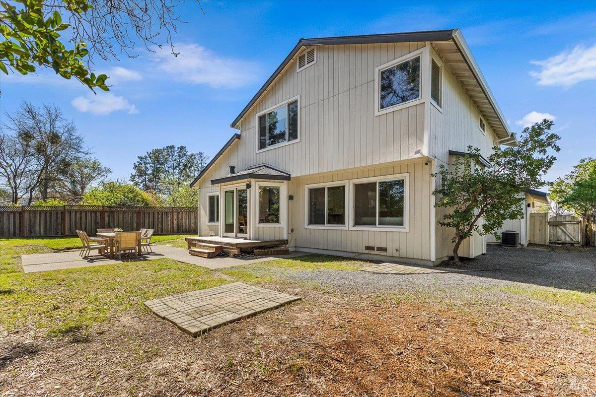 Detail Gallery Image 46 of 60 For 9524 Sheffield St, Windsor,  CA 95492 - 4 Beds | 3 Baths