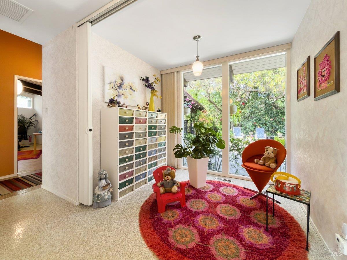 Detail Gallery Image 33 of 58 For 5 Mather Rd, San Anselmo,  CA 94960 - 5 Beds | 2 Baths