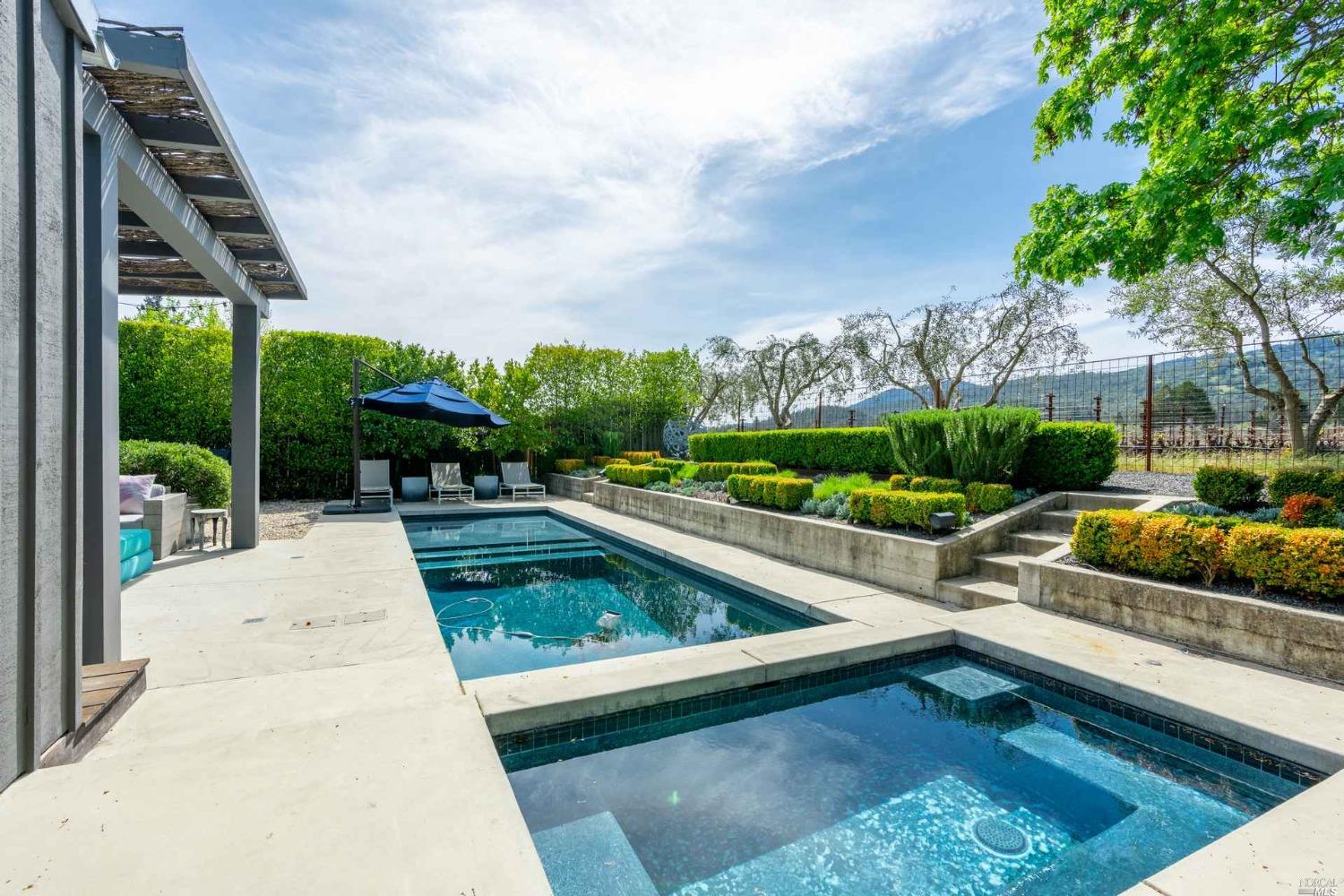 Detail Gallery Image 26 of 32 For 1005 Valley View St, Saint Helena,  CA 94574 - 2 Beds | 2/1 Baths