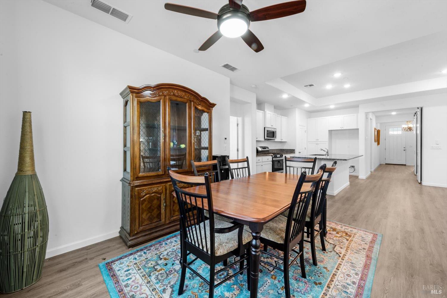 Detail Gallery Image 16 of 47 For 2130 Lark Way, Dixon,  CA 95620 - 3 Beds | 2 Baths