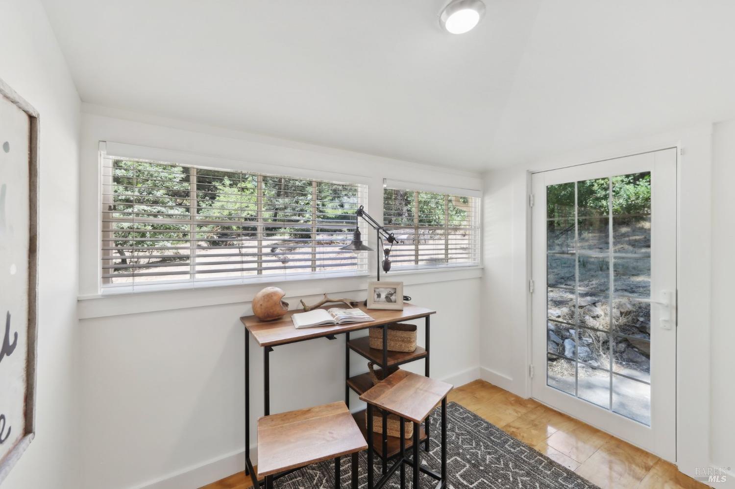 Detail Gallery Image 16 of 56 For 4601 Lake County Hwy, Calistoga,  CA 94515 - 2 Beds | 1 Baths