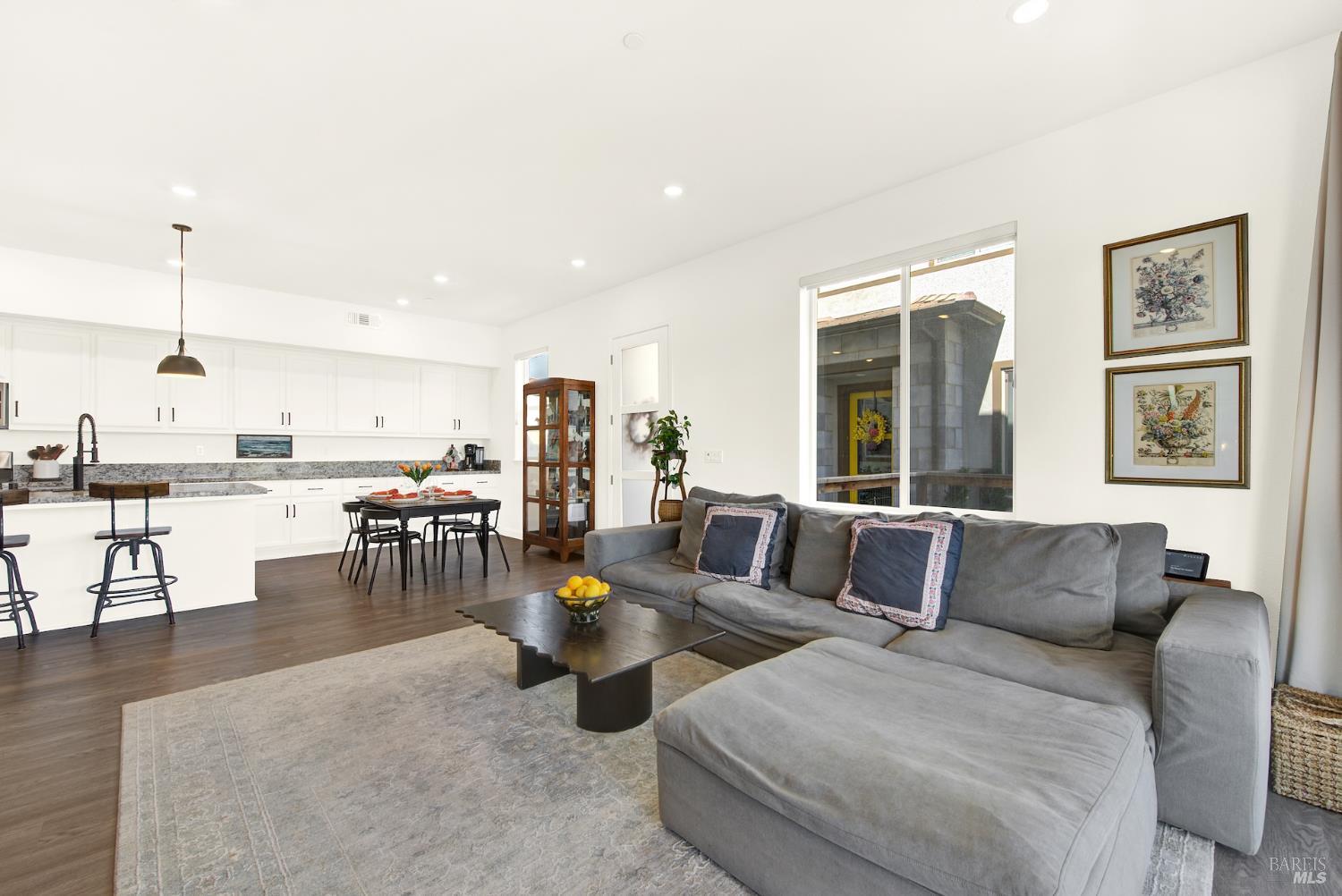 Detail Gallery Image 7 of 52 For 2456 Shore Vista Unkn, Fairfield,  CA 94533 - 3 Beds | 2 Baths