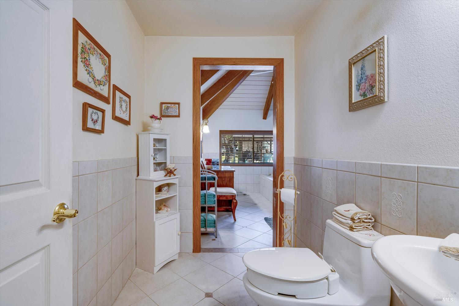 Detail Gallery Image 17 of 70 For 3061 North Ave, Napa,  CA 94558 - 3 Beds | 2 Baths