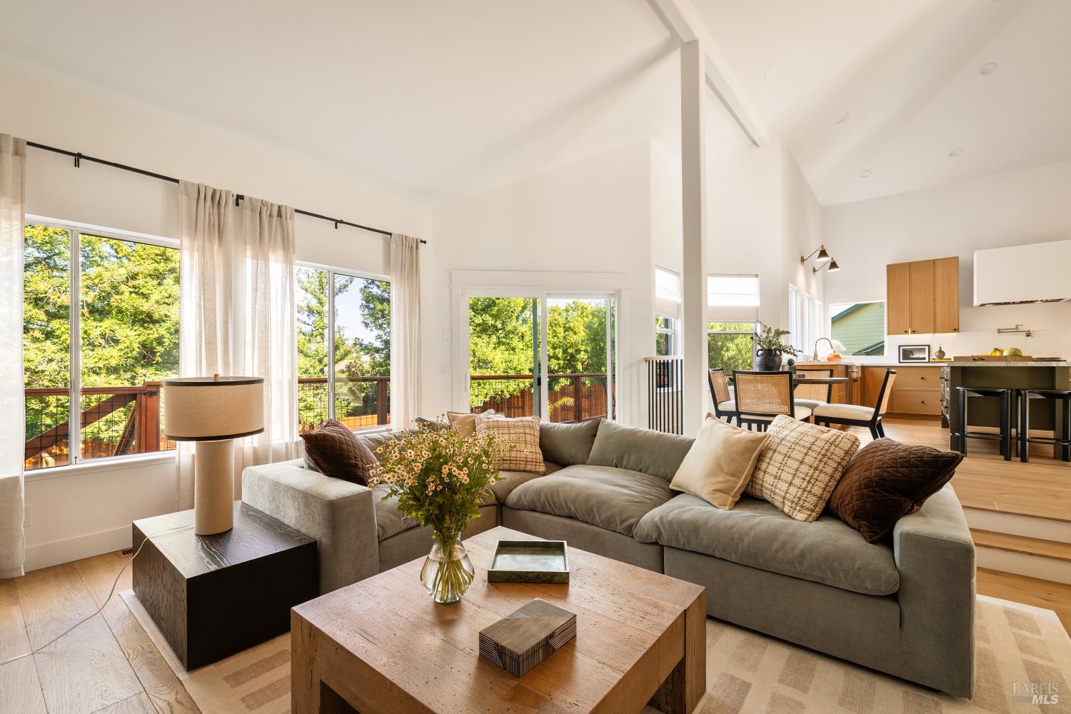 Detail Gallery Image 31 of 97 For 267 Alta Mira Dr, Vacaville,  CA 95688 - 4 Beds | 3 Baths