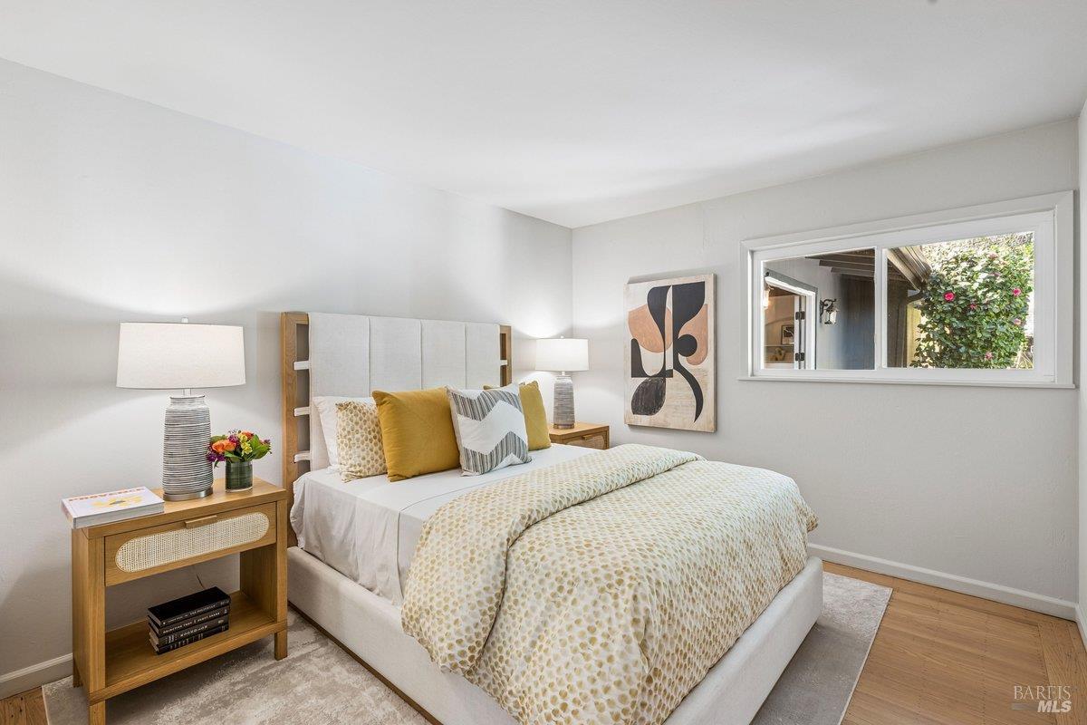 Detail Gallery Image 28 of 41 For 15 Underhill Rd, Mill Valley,  CA 94941 - 4 Beds | 2/1 Baths