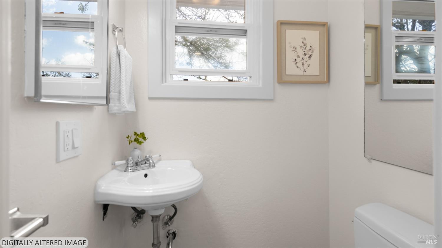 Detail Gallery Image 27 of 48 For 6 Sherwood Pl, Novato,  CA 94945 - 3 Beds | 1/1 Baths