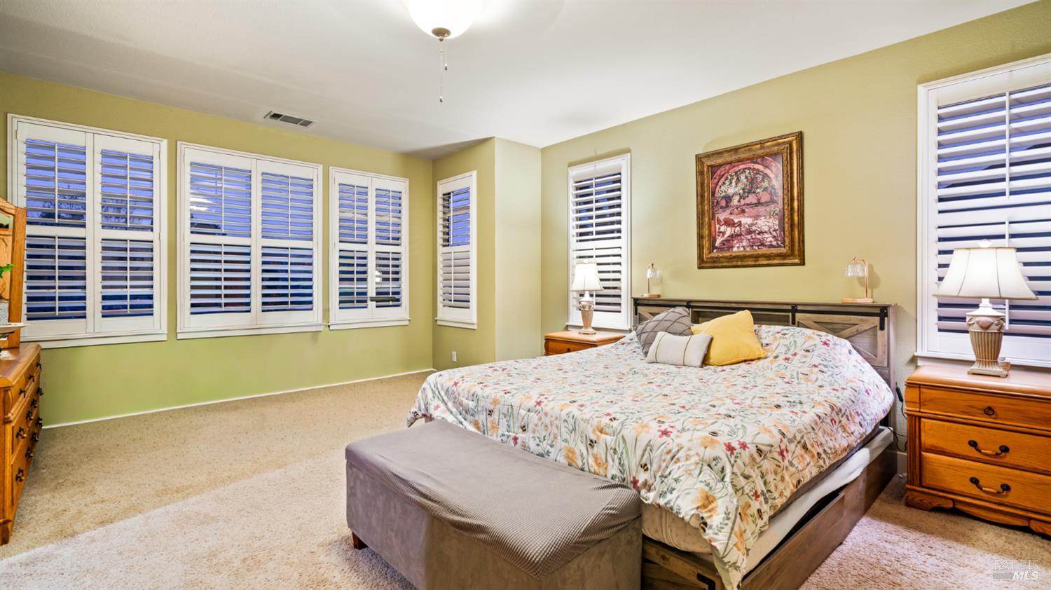 Detail Gallery Image 19 of 34 For 112 Zinfandel Ct, Cloverdale,  CA 95425 - 4 Beds | 2/1 Baths