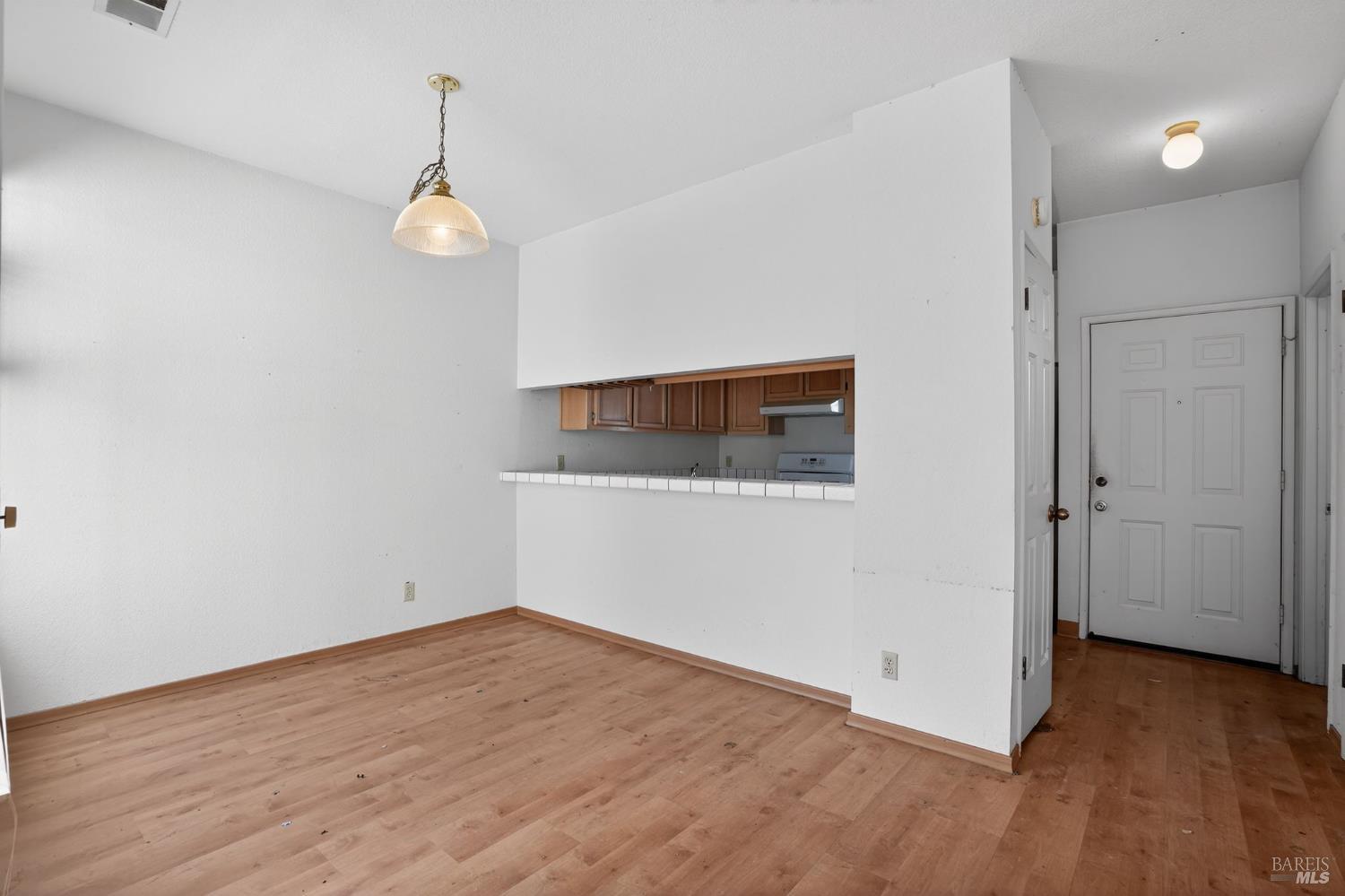 Detail Gallery Image 18 of 30 For 619 Commodore Dr, Richmond,  CA 94804 - 2 Beds | 2/1 Baths