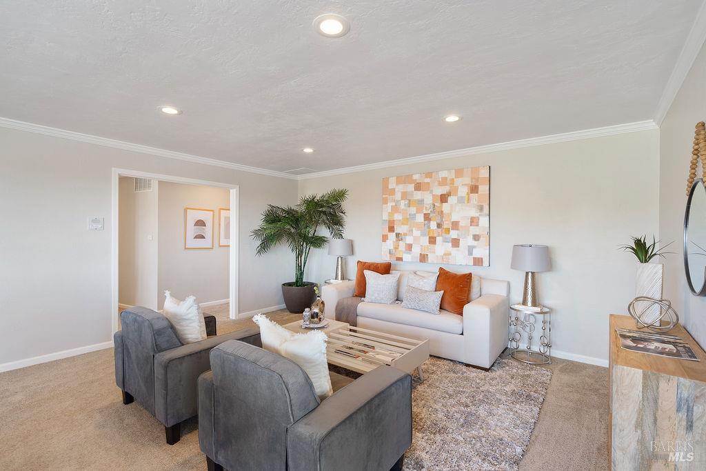 Detail Gallery Image 11 of 62 For 401 Valle Vista Ave, Vallejo,  CA 94590 - 4 Beds | 3 Baths