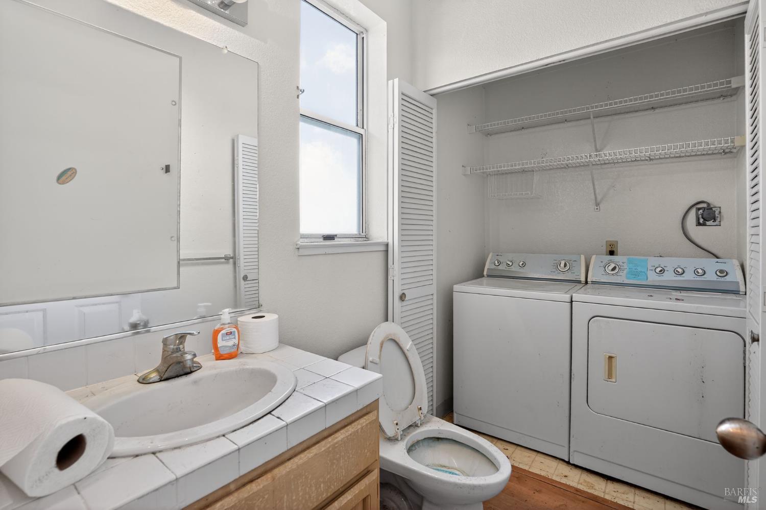 Detail Gallery Image 28 of 30 For 619 Commodore Dr, Richmond,  CA 94804 - 2 Beds | 2/1 Baths