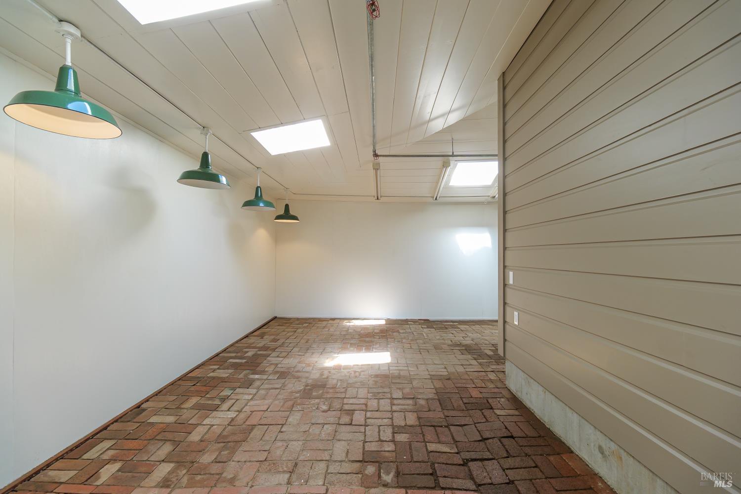 Detail Gallery Image 36 of 41 For 37 Rosebank Ave, Kentfield,  CA 94904 - 4 Beds | 4 Baths