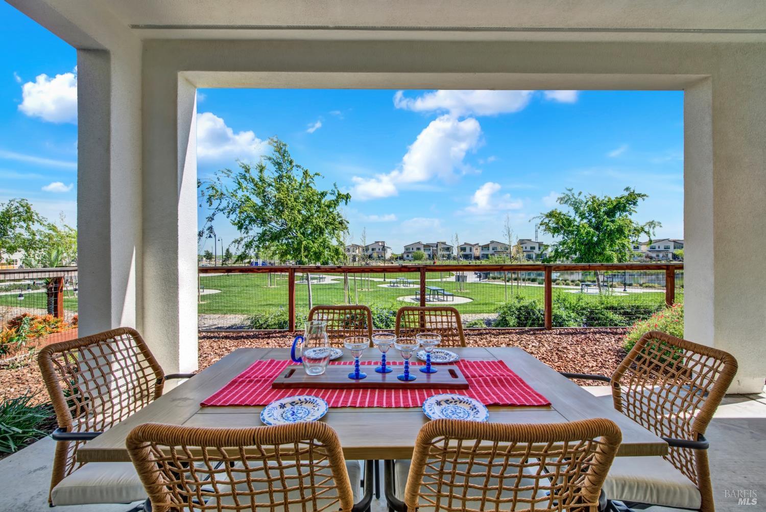 Detail Gallery Image 32 of 52 For 2456 Shore Vista Unkn, Fairfield,  CA 94533 - 3 Beds | 2 Baths