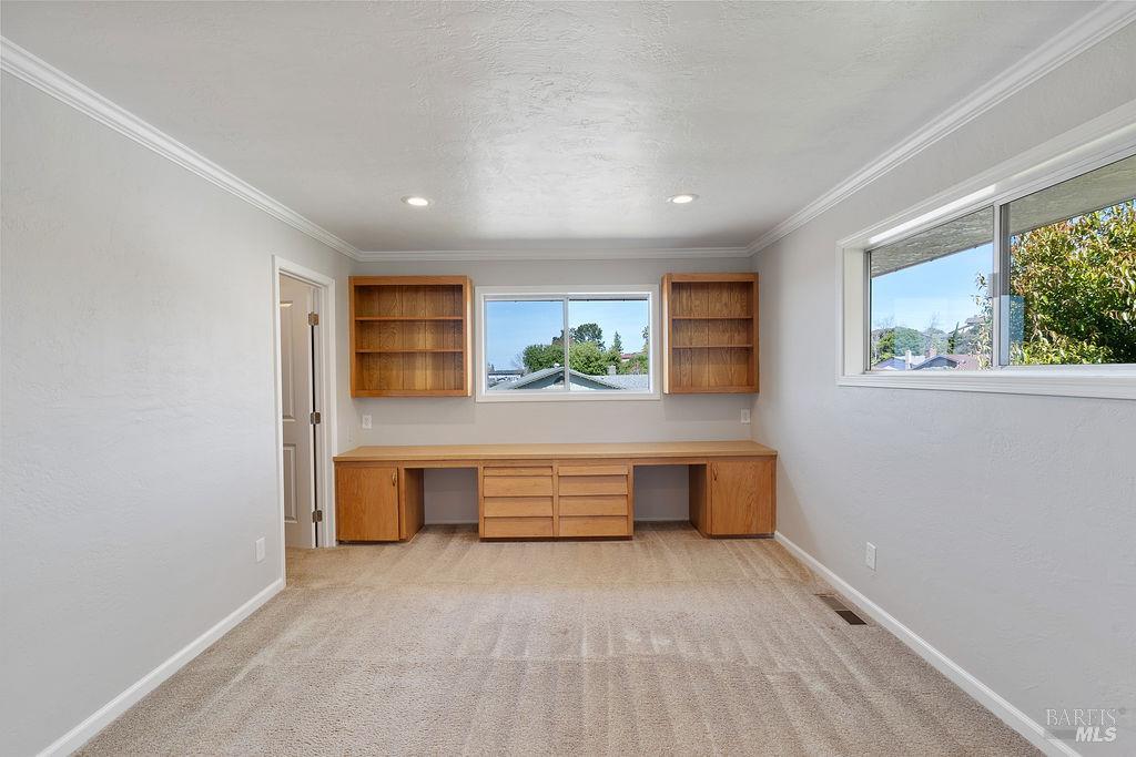 Detail Gallery Image 39 of 62 For 401 Valle Vista Ave, Vallejo,  CA 94590 - 4 Beds | 3 Baths