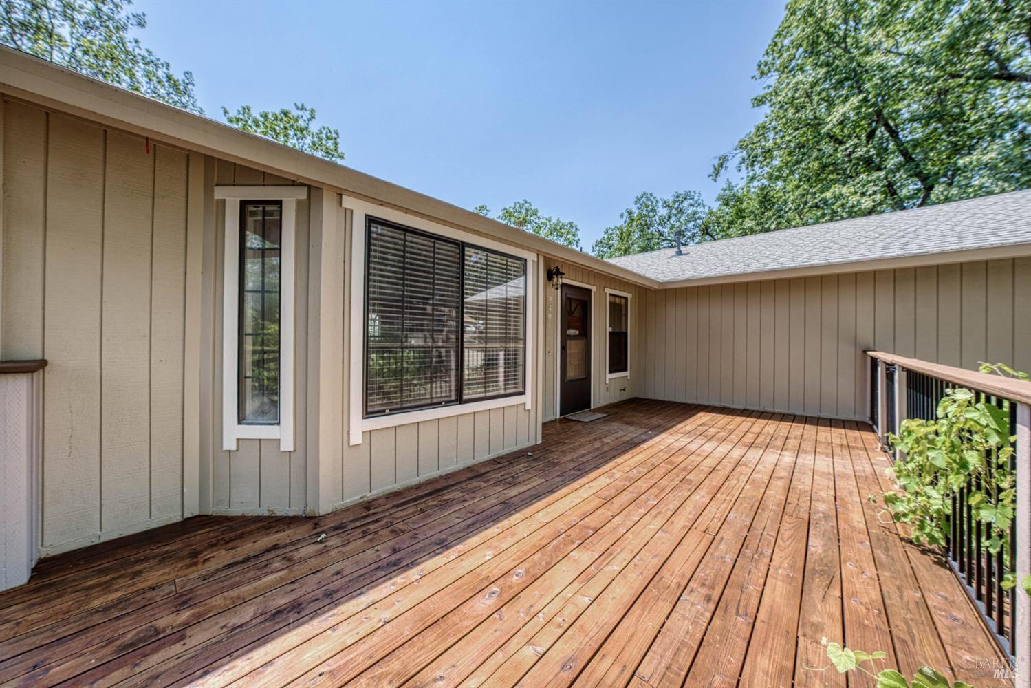 Detail Gallery Image 8 of 47 For 9591 Lassen Dr, Cobb,  CA 95426 - 3 Beds | 2 Baths