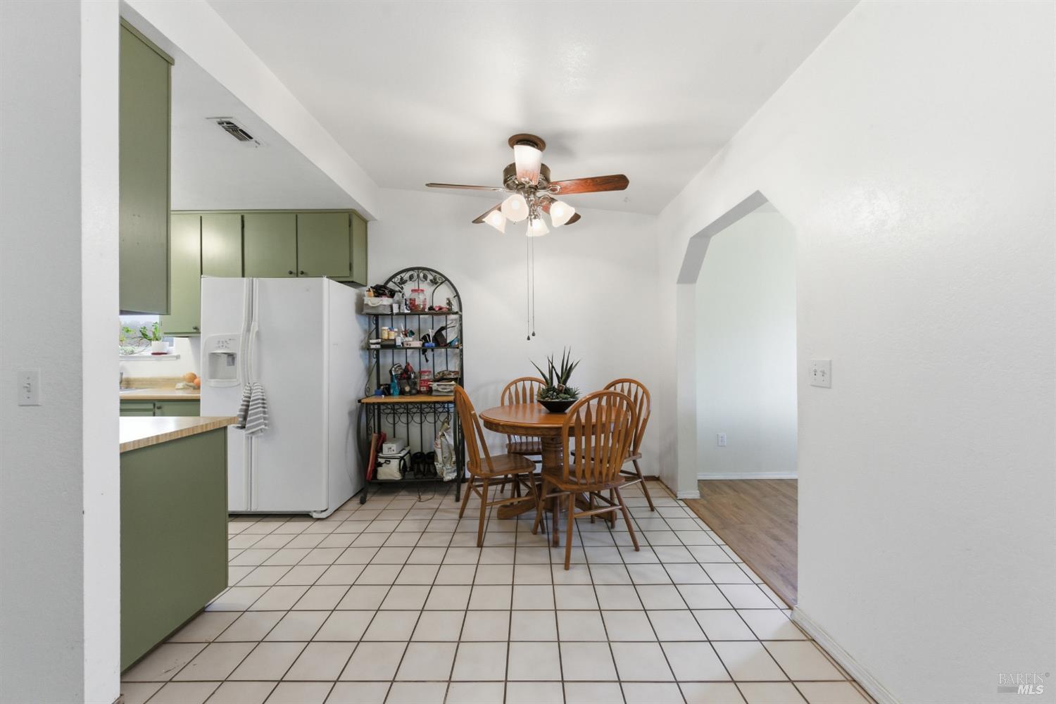 Detail Gallery Image 18 of 43 For 532 Gregory Dr, Vacaville,  CA 95687 - 4 Beds | 2 Baths