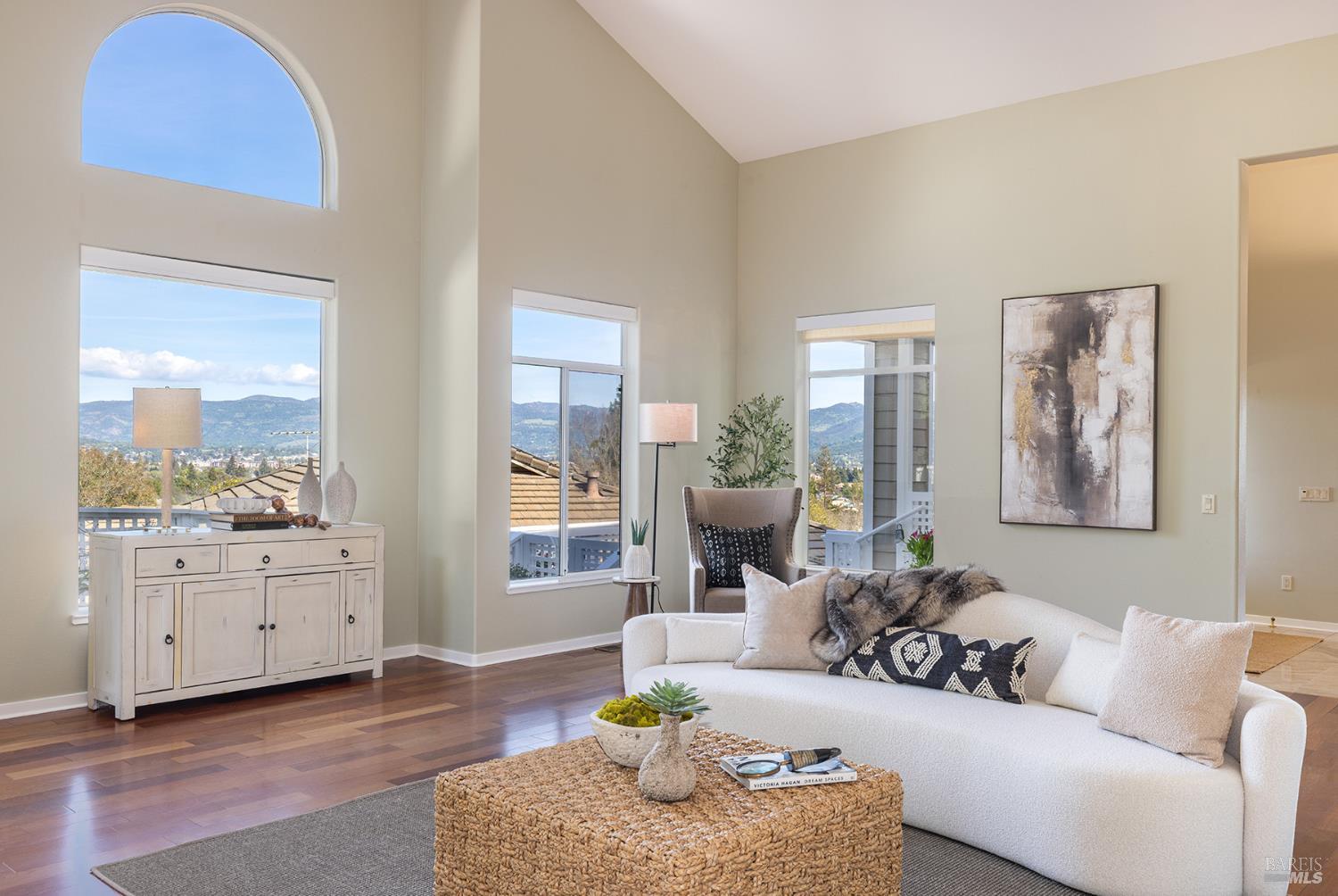 Detail Gallery Image 9 of 77 For 42 Clement Ct, Napa,  CA 94558 - 3 Beds | 2/1 Baths