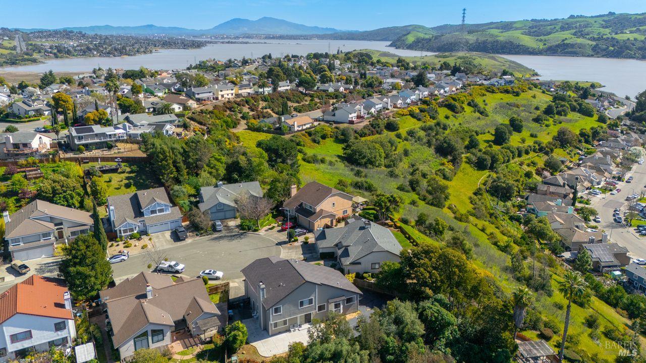 Detail Gallery Image 41 of 45 For 171 Ancheta Pl, Vallejo,  CA 94591 - 4 Beds | 2/1 Baths