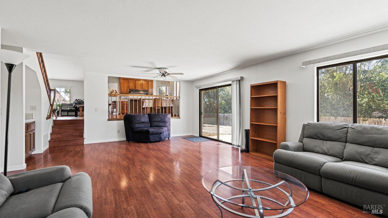 Detail Gallery Image 16 of 45 For 171 Ancheta Pl, Vallejo,  CA 94591 - 4 Beds | 2/1 Baths