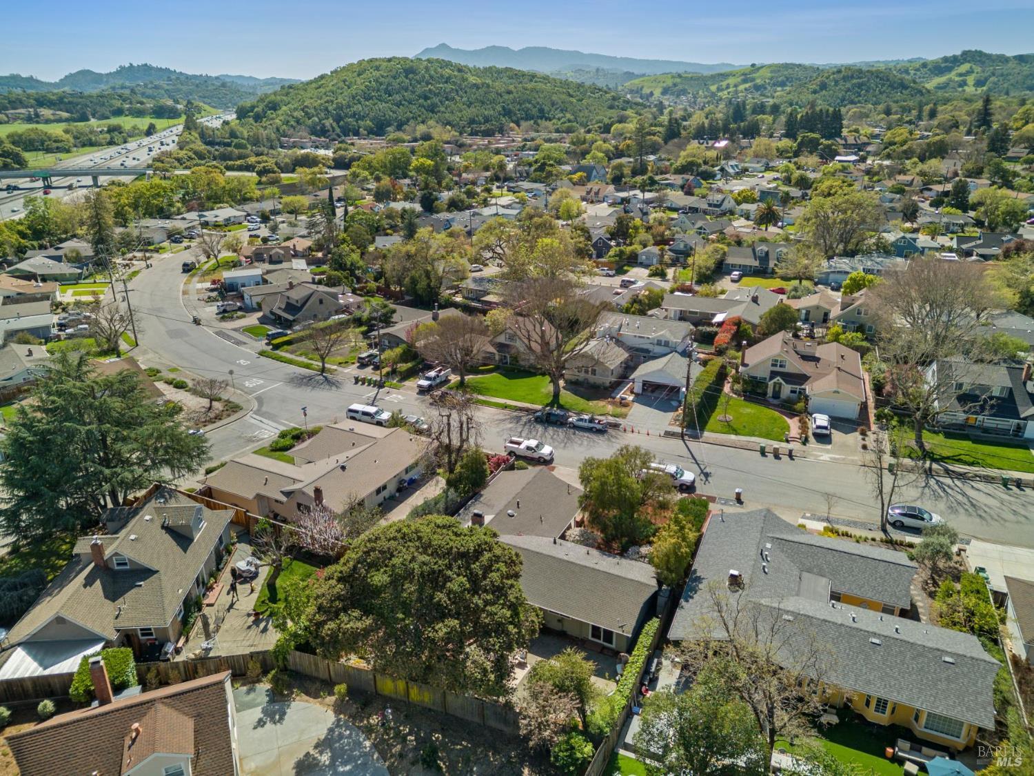 Detail Gallery Image 74 of 81 For 212 Blackstone Dr, San Rafael,  CA 94903 - 3 Beds | 2 Baths