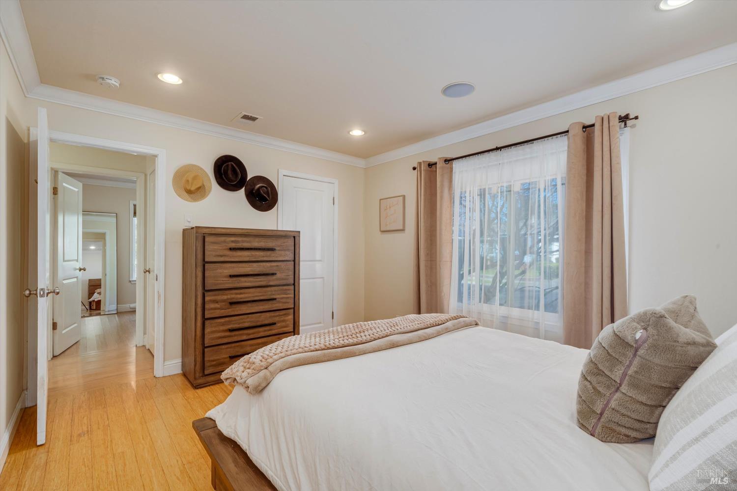 Detail Gallery Image 19 of 35 For 4423 Dove Ct, Napa,  CA 94558 - 3 Beds | 2 Baths