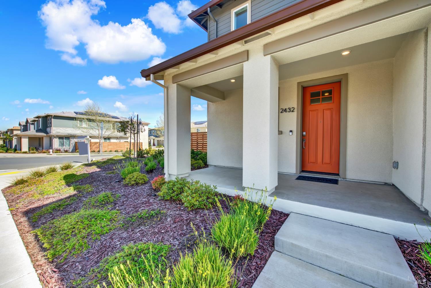 Detail Gallery Image 10 of 61 For 2432 Artisan Way, Fairfield,  CA 94533 - 4 Beds | 2/1 Baths