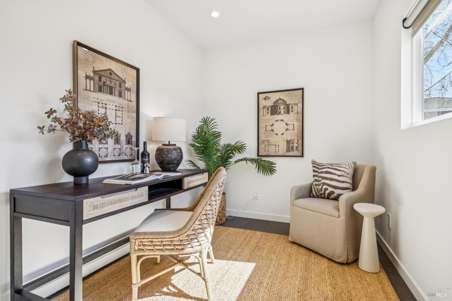 Detail Gallery Image 18 of 33 For 36 Bonnie Banks Way, San Rafael,  CA 94901 - 4 Beds | 3 Baths