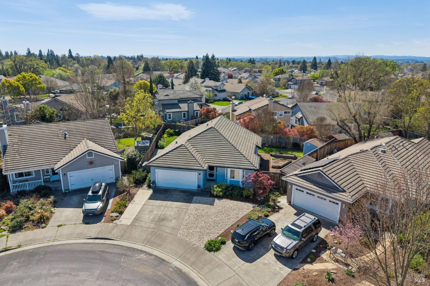 Detail Gallery Image 31 of 37 For 719 Hackberry Ct, Windsor,  CA 95492 - 3 Beds | 2 Baths