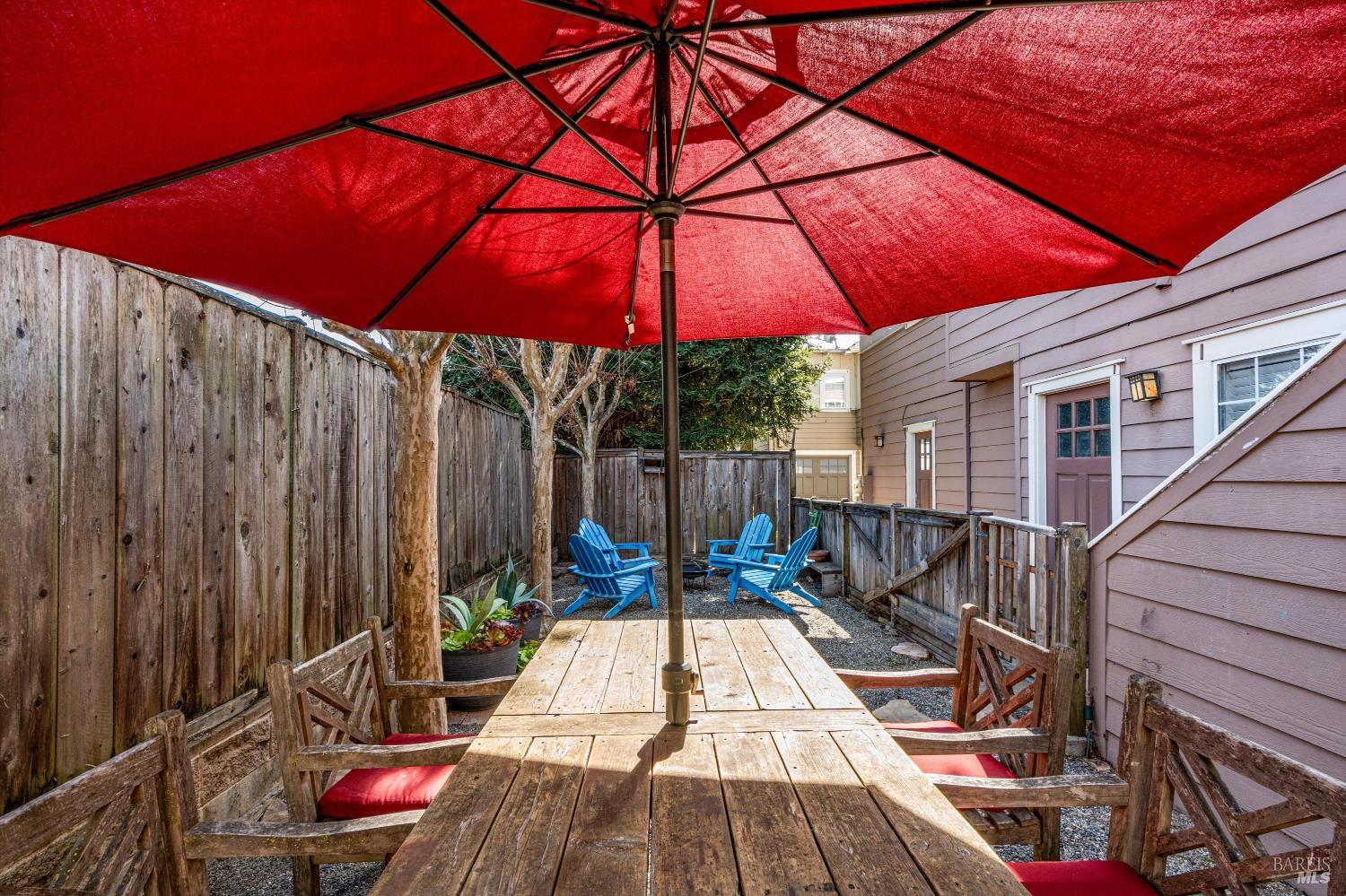 Detail Gallery Image 33 of 38 For 156 Valley Oak Dr, Napa,  CA 94558 - 3 Beds | 3 Baths