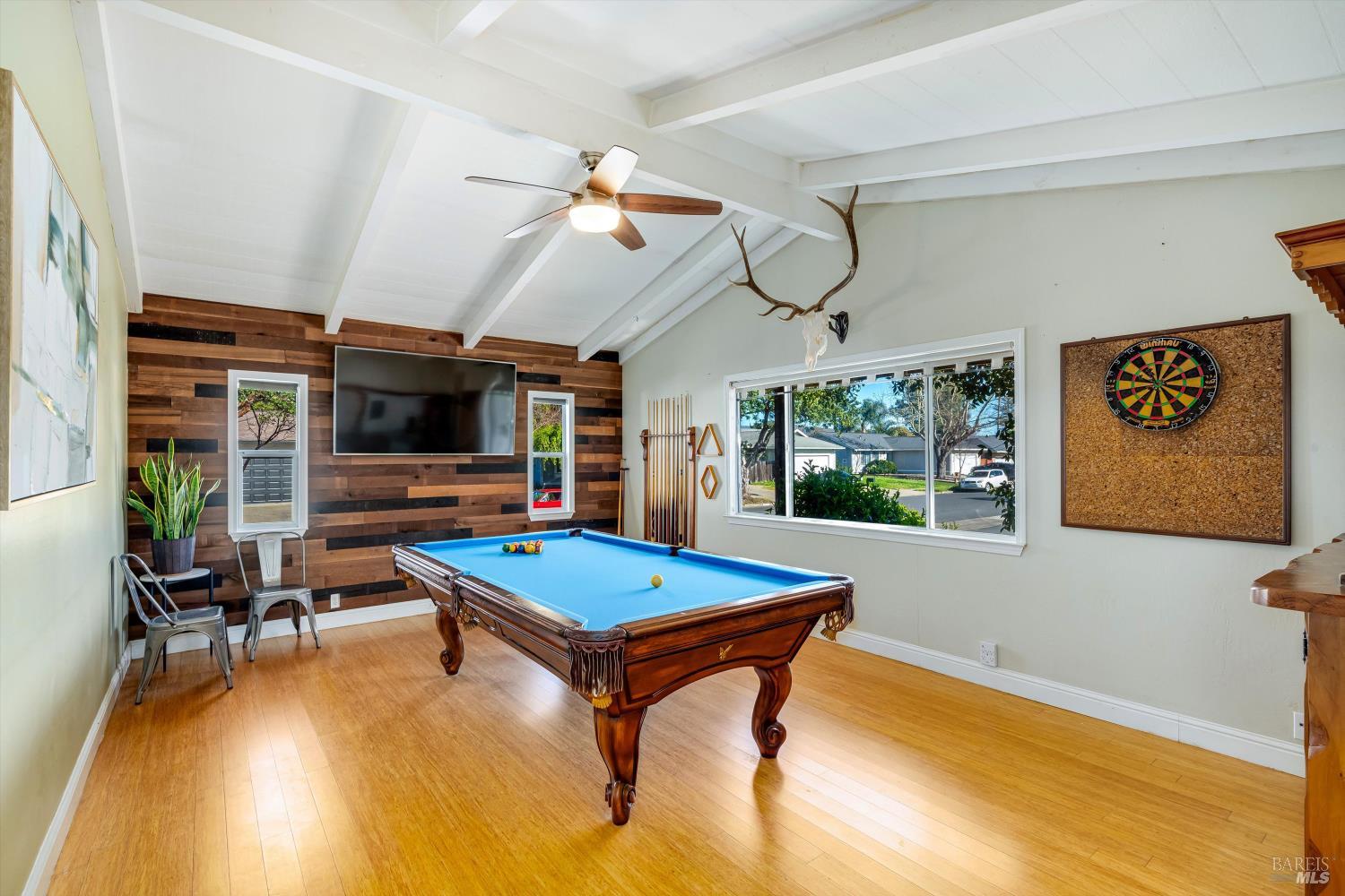 Detail Gallery Image 10 of 35 For 4423 Dove Ct, Napa,  CA 94558 - 3 Beds | 2 Baths